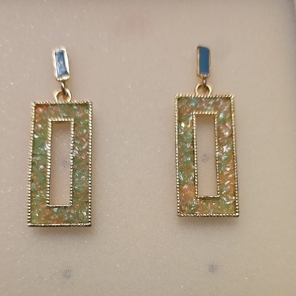 Elegant Gold and Green Dangle Earrings